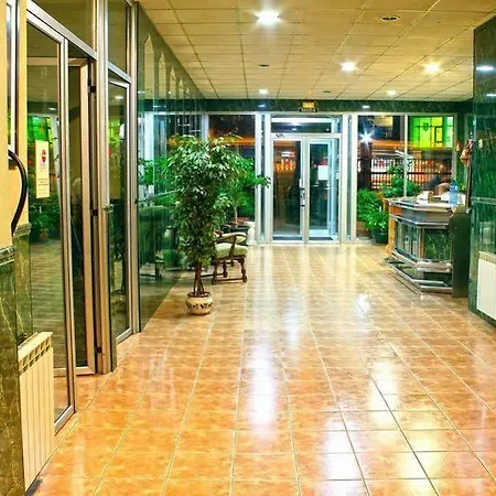 Pensión La Casa De Enfrente 2*