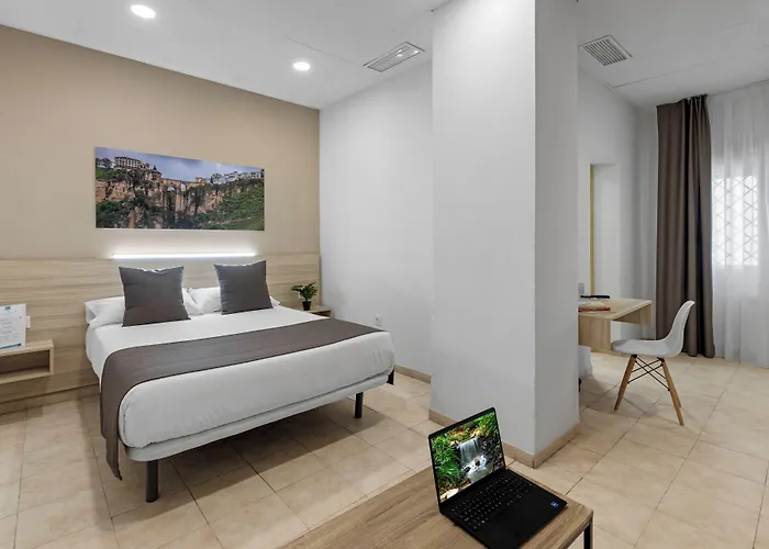 فندق Vas Ciudad مالقة